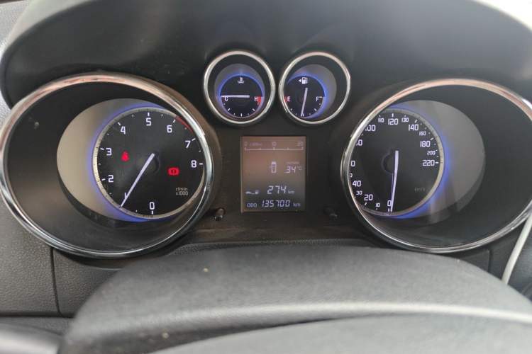 Used CHANGAN CS35 2016 1.6L Manual Luxury Model China IV Standard Instrument Cluster