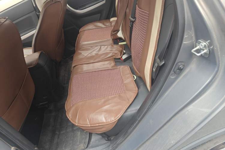 Used CHANGAN CS35 2016 1.6L Automatic Luxury Model China V Standard Left Rear Seat
