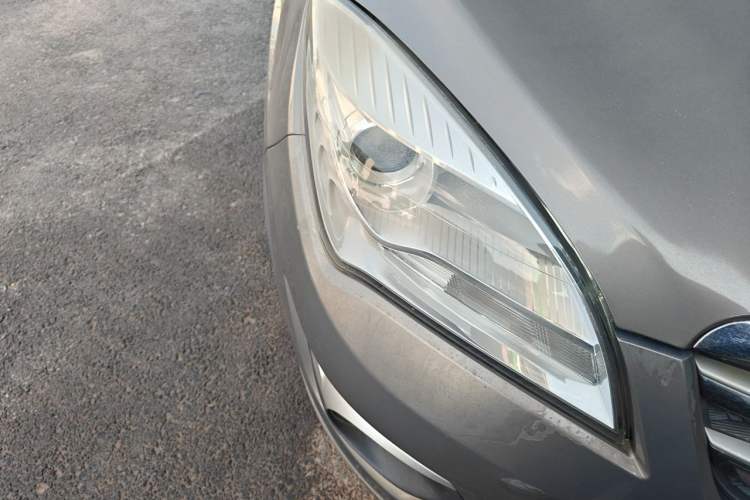 Used CHANGAN CS35 2016 1.6L Manual Luxury Model China IV Standard Right Front Headlight