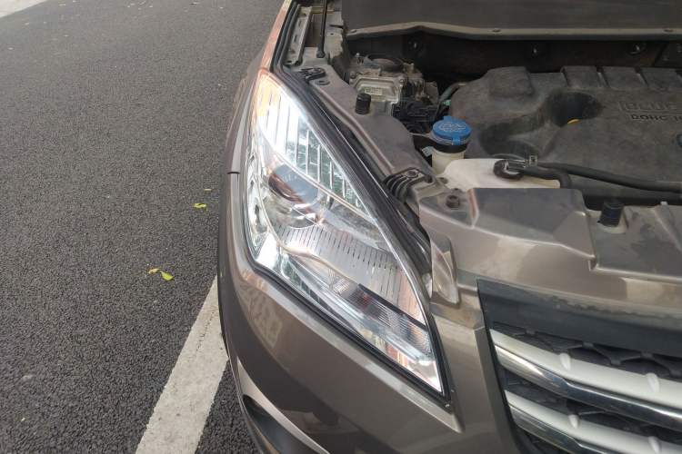 Used CHANGAN CS35 2016 1.6L Automatic Luxury Model China V Standard Right Front Headlight