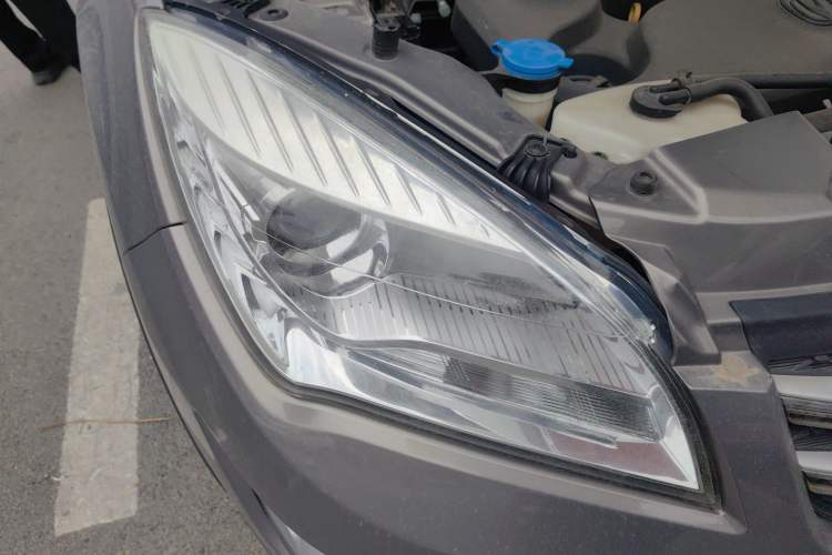Used CHANGAN CS35 2016 1.6L Automatic Luxury Model China V Standard Right Front Headlight