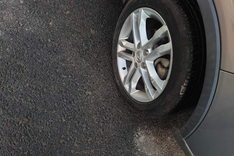 Used CHANGAN CS35 2016 1.6L Manual Luxury Model China IV Standard Right Front Wheel Hub