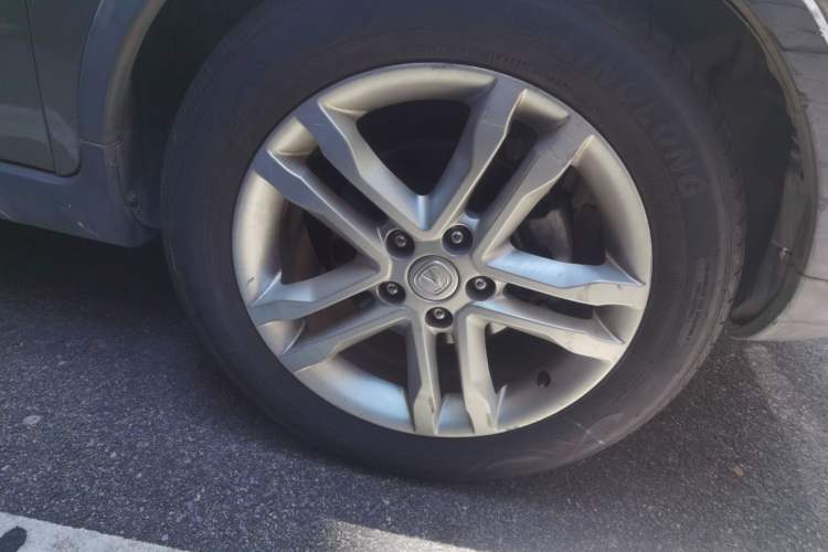Used CHANGAN CS35 2016 1.6L Automatic Luxury Model China V Standard Right Front Wheel Hub