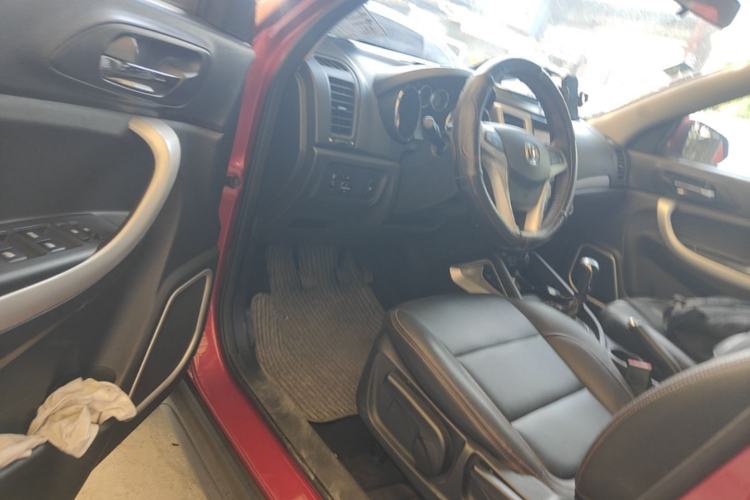 Used CHANGAN CS35 2016 1.6L Manual Luxury Model China V Standard Driver Seat