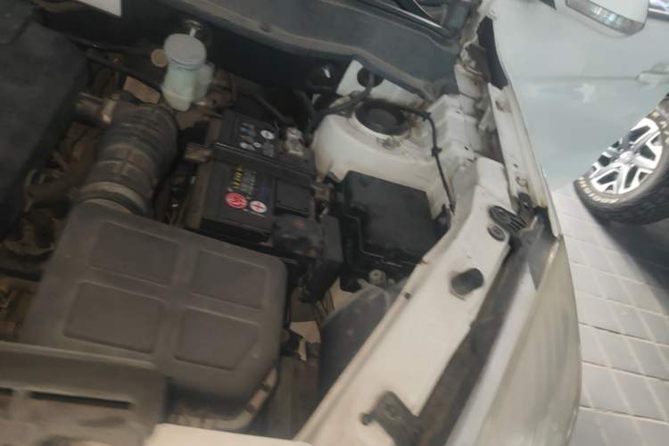 Used CHANGAN CS35 2016 1.6L Manual Luxury Model China V Standard Engine Bay Left