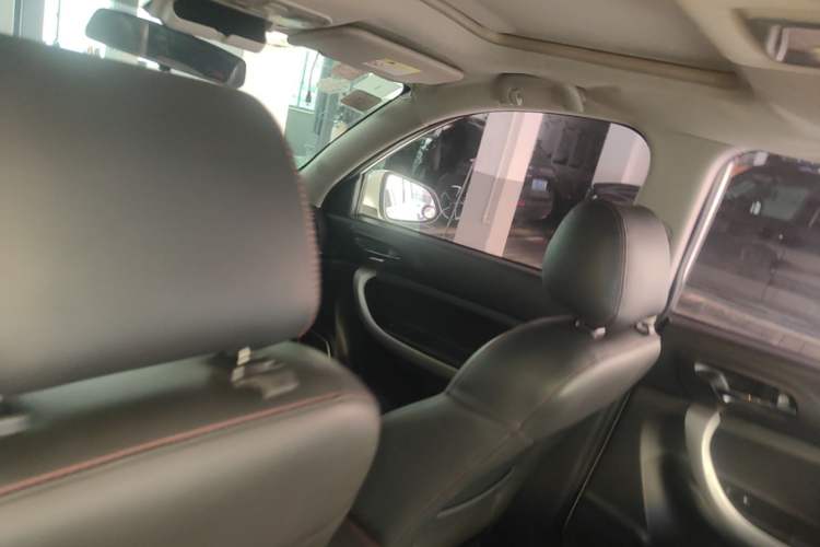 Used CHANGAN CS35 2016 1.6L Manual Luxury Model China V Standard Headliner
