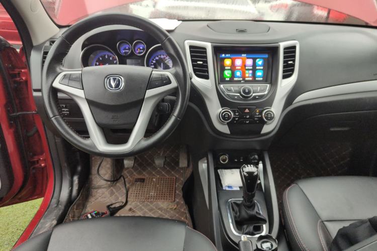 Used CHANGAN CS35 2016 1.6L Manual Luxury Model China V Standard Center Console