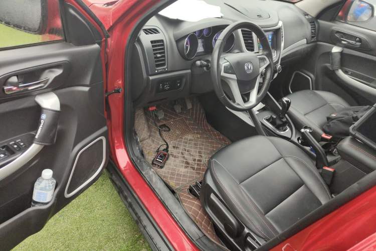 Used CHANGAN CS35 2016 1.6L Manual Luxury Model China V Standard Driver Seat