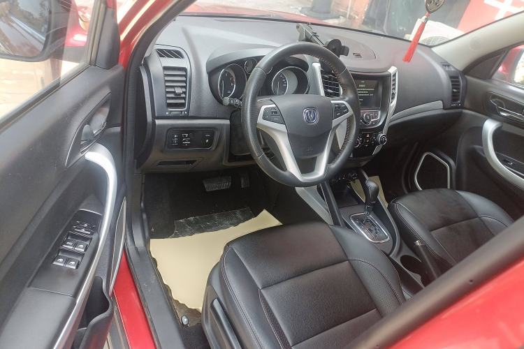 Used CHANGAN CS35 2016 1.6L Automatic Luxury Model China IV Standard Driver Seat