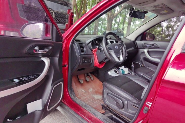 Used CHANGAN CS35 2016 1.6L Manual Luxury Model China IV Standard Driver Seat