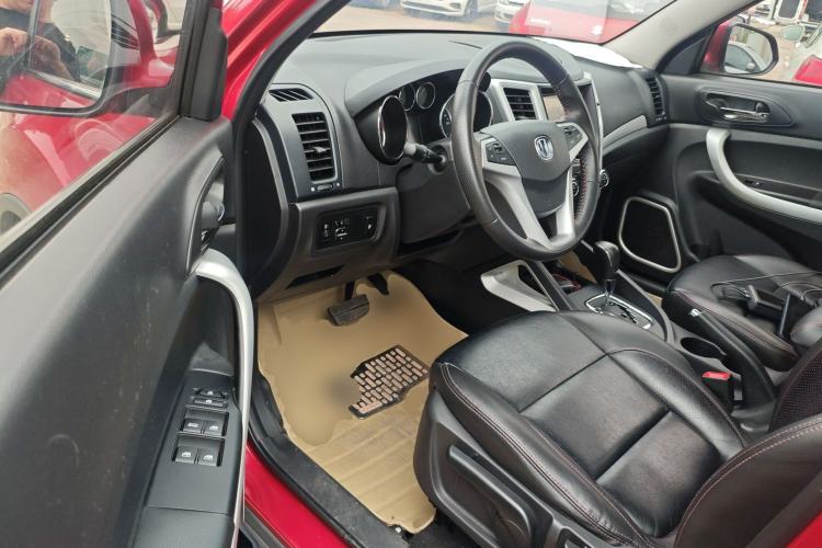 Used CHANGAN CS35 2016 1.6L Automatic Luxury Model China V Standard Driver Seat