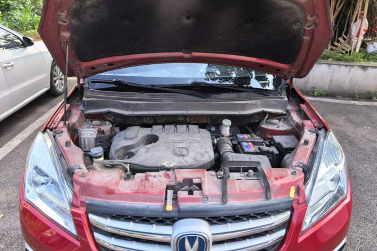 Used CHANGAN CS35 2016 1.6L Automatic Luxury Model China IV Standard Engine Bay