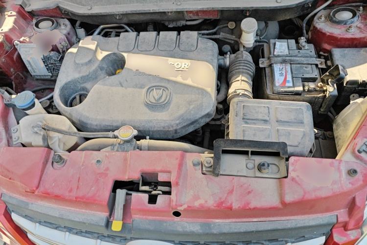 Used CHANGAN CS35 2016 1.6L Automatic Luxury Model China IV Standard Engine Bay