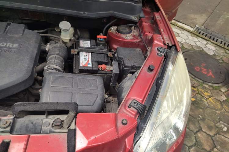 Used CHANGAN CS35 2016 1.6L Automatic Luxury Model China V Standard Engine Bay Left