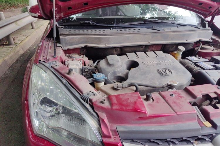 Used CHANGAN CS35 2016 1.6L Manual Luxury Model China IV Standard Engine Bay Right
