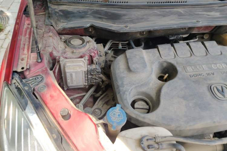 Used CHANGAN CS35 2016 1.6L Manual Luxury Model China IV Standard Engine Bay Right