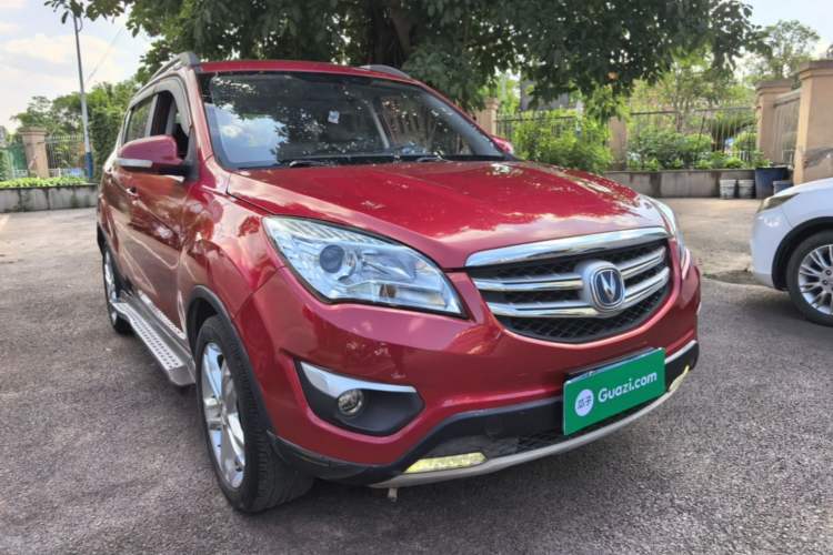 Used CHANGAN CS35 2016 1.6L Automatic Luxury Model China IV Standard Front Right 45 Deg