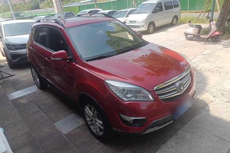 Used CHANGAN CS35 2016 1.6L Automatic Luxury Model China IV Standard Front Right 45 Deg