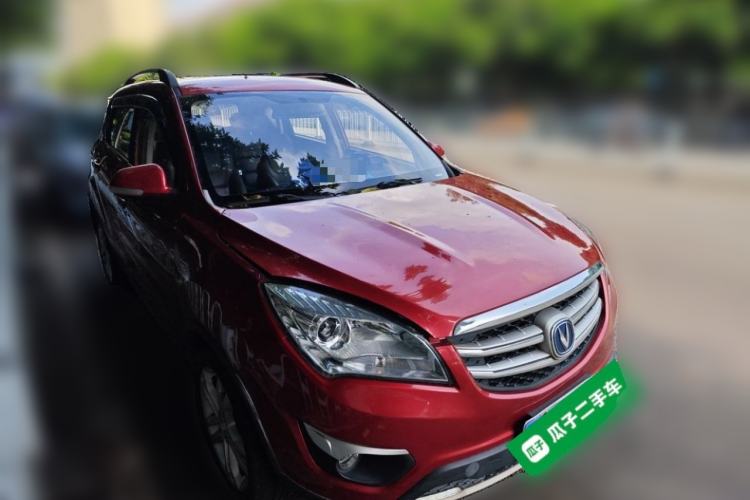 Used CHANGAN CS35 2016 1.6L Automatic Luxury Model China IV Standard Front Right 45 Deg