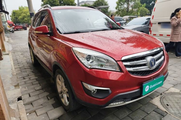Used CHANGAN CS35 2016 1.6L Automatic Luxury Model China IV Standard Front Right 45 Deg