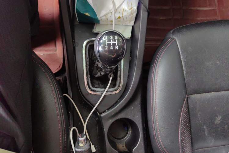 Used CHANGAN CS35 2016 1.6L Manual Luxury Model China IV Standard Gear Lever