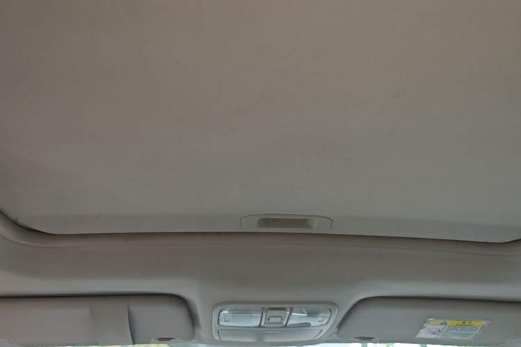 Used CHANGAN CS35 2016 1.6L Automatic Luxury Model China IV Standard Headliner
