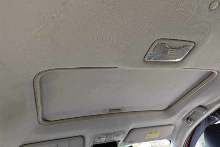 Used CHANGAN CS35 2016 1.6L Automatic Luxury Model China IV Standard Headliner