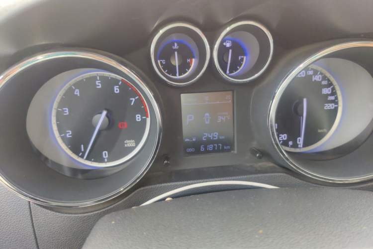 Used CHANGAN CS35 2016 1.6L Automatic Luxury Model China IV Standard Instrument Cluster