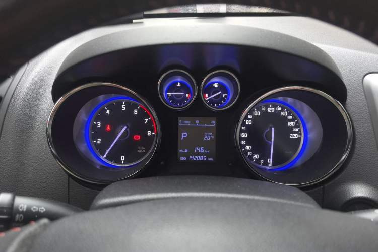 Used CHANGAN CS35 2016 1.6L Automatic Luxury Model China V Standard Instrument Cluster