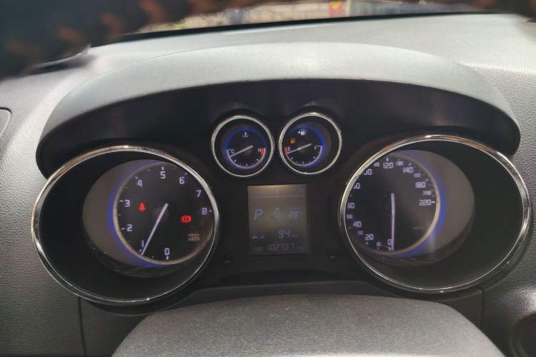 Used CHANGAN CS35 2016 1.6L Automatic Luxury Model China V Standard Instrument Cluster