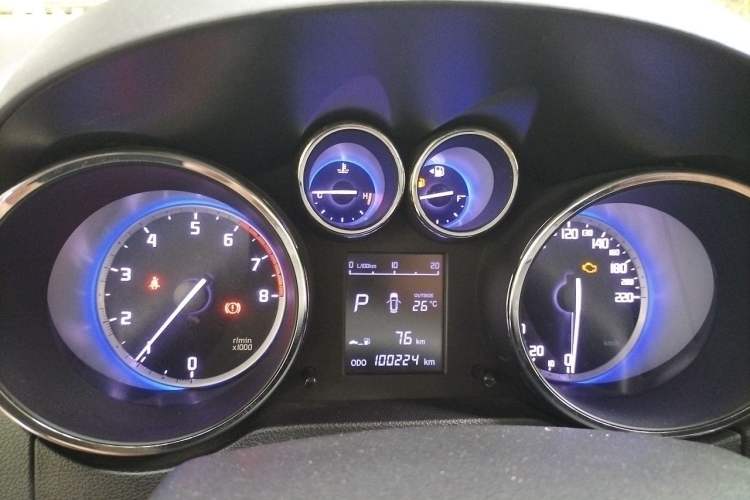 Used CHANGAN CS35 2016 1.6L Automatic Luxury Model China V Standard Instrument Cluster