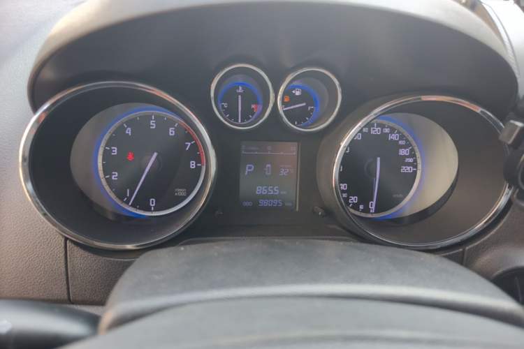 Used CHANGAN CS35 2016 1.6L Automatic Luxury Model China V Standard Instrument Cluster