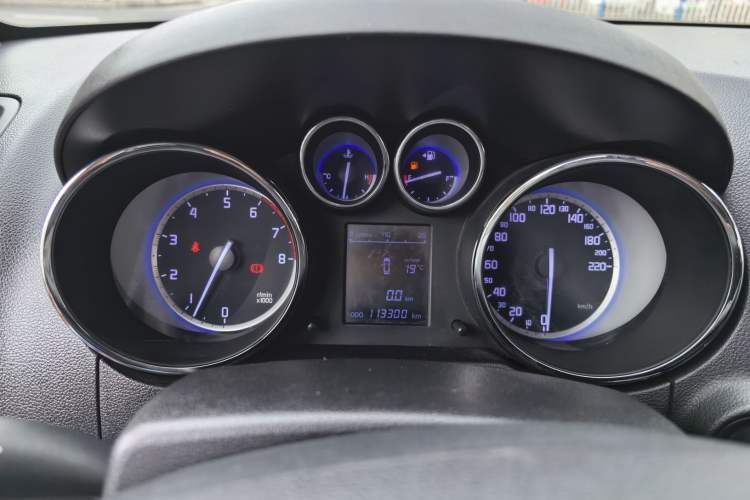 Used CHANGAN CS35 2016 1.6L Manual Luxury Model China V Standard Instrument Cluster