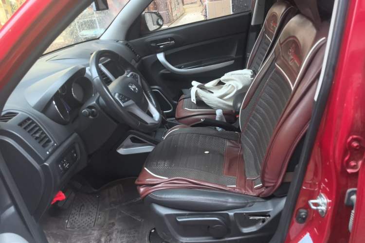Used CHANGAN CS35 2016 1.6L Automatic Luxury Model China V Standard Left Front Seat