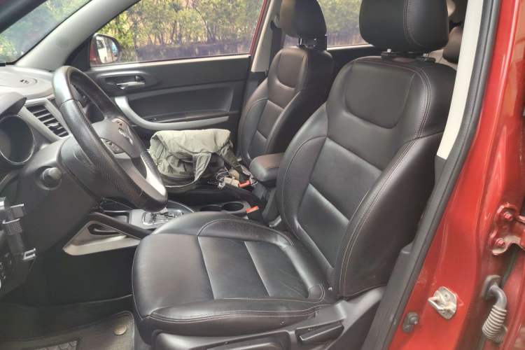 Used CHANGAN CS35 2016 1.6L Automatic Luxury Model China V Standard Left Front Seat