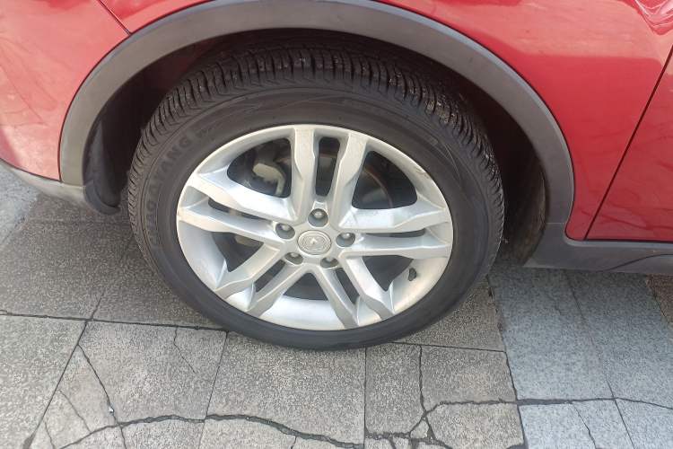 Used CHANGAN CS35 2016 1.6L Automatic Luxury Model China IV Standard Left Front Wheel Hub