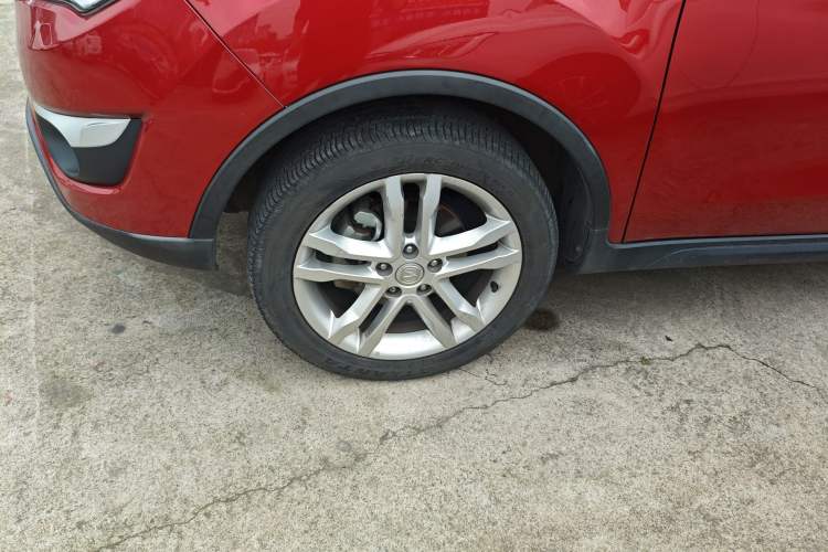 Used CHANGAN CS35 2016 1.6L Automatic Luxury Model China V Standard Left Front Wheel Hub