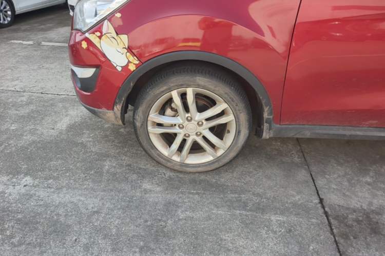 Used CHANGAN CS35 2016 1.6L Automatic Luxury Model China V Standard Left Front Wheel Hub