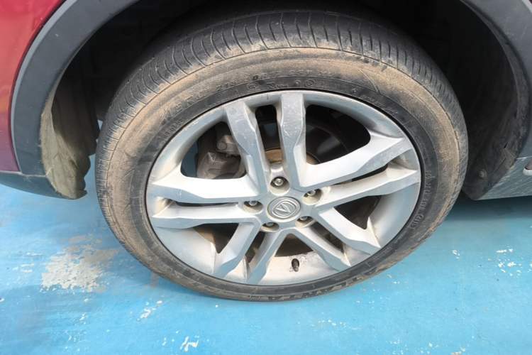 Used CHANGAN CS35 2016 1.6L Manual Luxury Model China IV Standard Left Front Wheel Hub