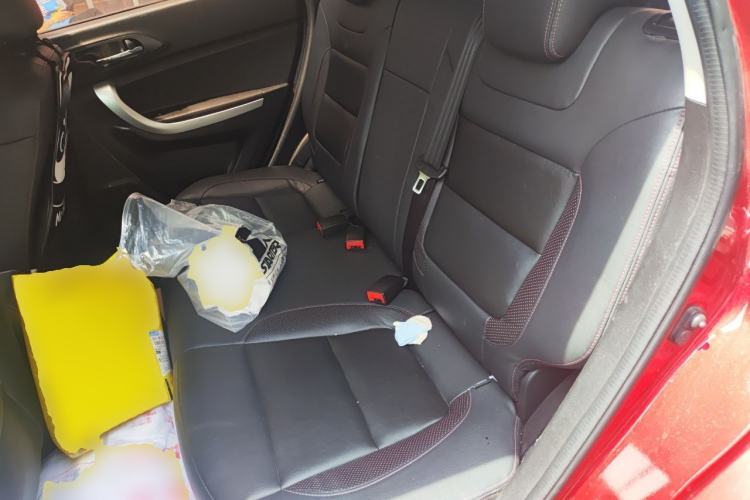 Used CHANGAN CS35 2016 1.6L Automatic Luxury Model China IV Standard Left Rear Seat