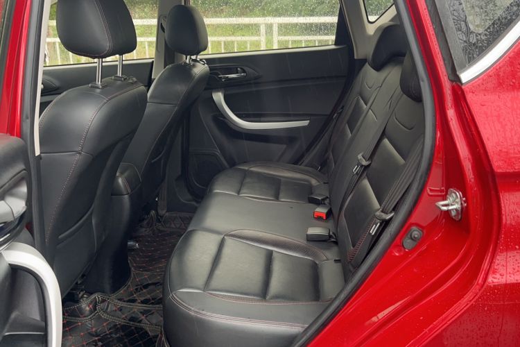 Used CHANGAN CS35 2016 1.6L Automatic Luxury Model China V Standard Left Rear Seat