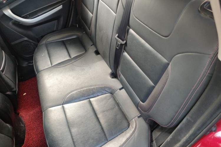 Used CHANGAN CS35 2016 1.6L Automatic Luxury Model China V Standard Left Rear Seat