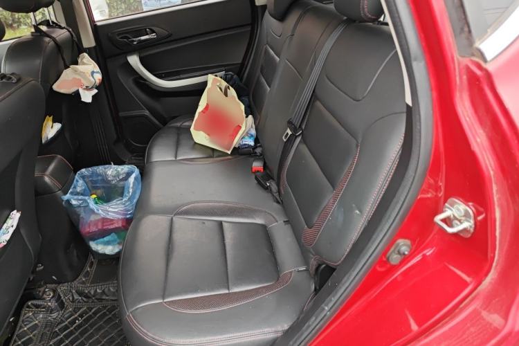 Used CHANGAN CS35 2016 1.6L Automatic Luxury Model China IV Standard Left Rear Seat