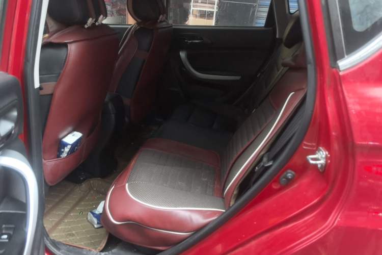 Used CHANGAN CS35 2016 1.6L Automatic Luxury Model China V Standard Left Rear Seat