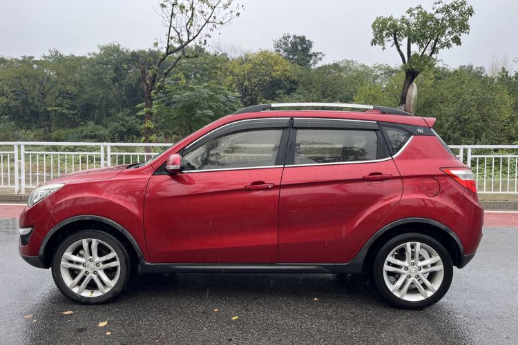 Used CHANGAN CS35 2016 1.6L Automatic Luxury Model China V Standard Left Side
