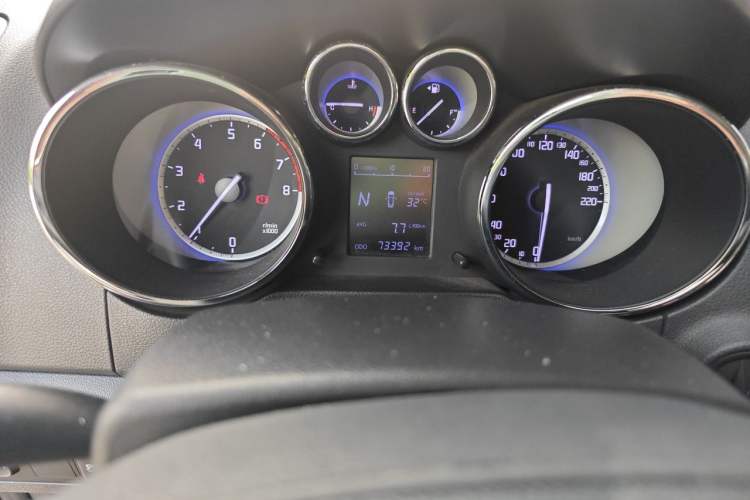 Used CHANGAN CS35 2016 1.6L Automatic Luxury Model China IV Standard Odometer Close Up