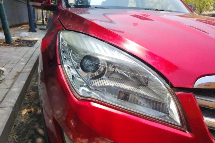 Used CHANGAN CS35 2016 1.6L Manual Luxury Model China IV Standard Right Front Headlight