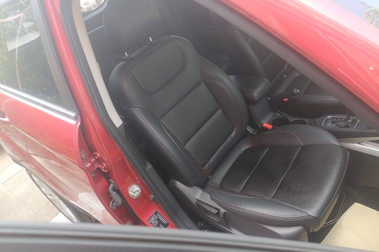 Used CHANGAN CS35 2016 1.6L Automatic Luxury Model China IV Standard Right Front Seat