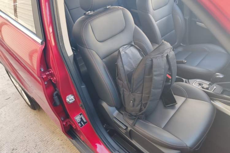 Used CHANGAN CS35 2016 1.6L Automatic Luxury Model China V Standard Right Front Seat