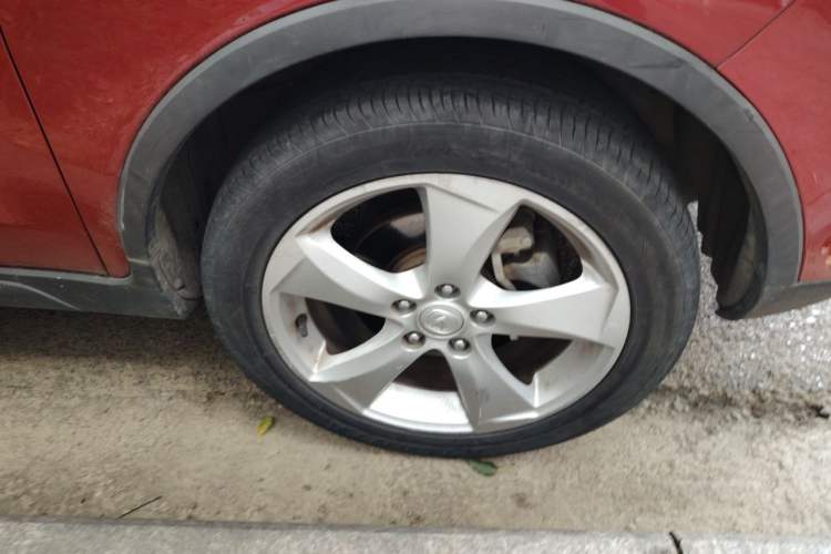 Used CHANGAN CS35 2016 1.6L Manual Luxury Model China IV Right Front Wheel Hub